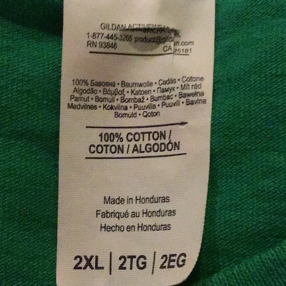 2XL Gildan Holiday Shirt - Picture 3 of 4